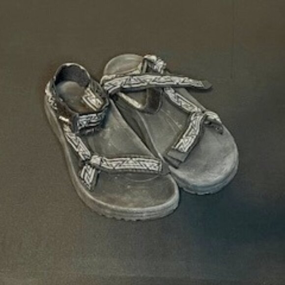 Men's TEVA Sandals, Size 11 EUC - Picture 1 of 6